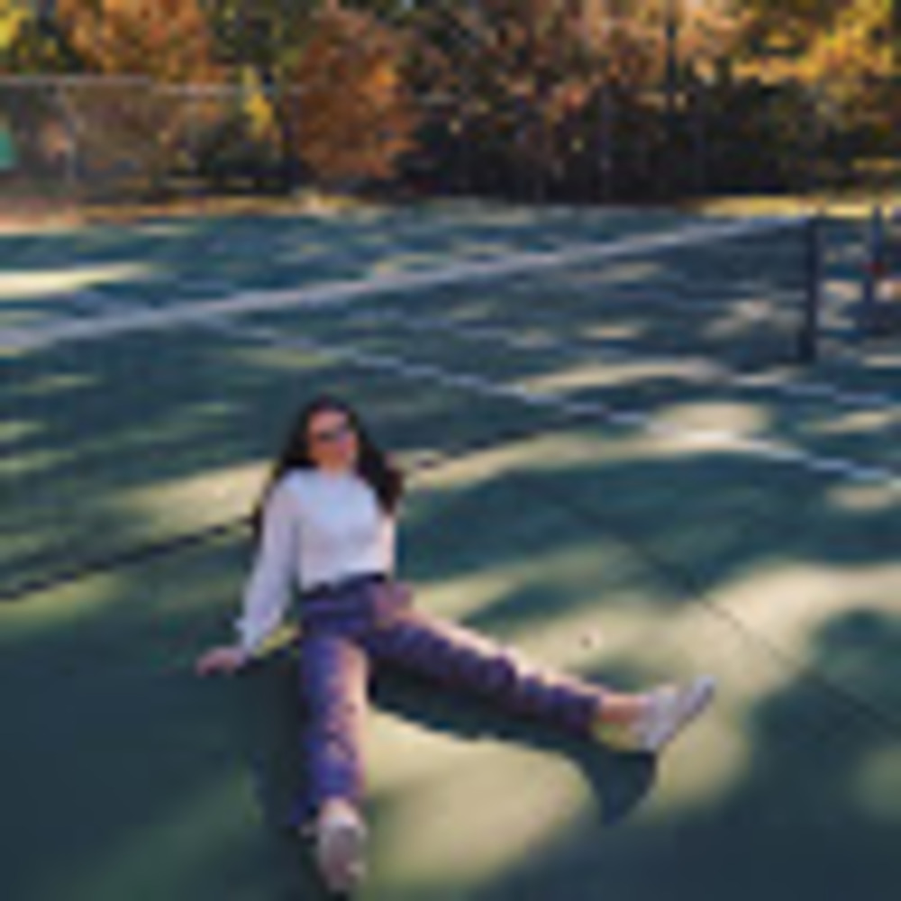 Meet your Posher, Chloe